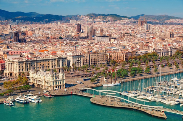 La Catalogne a reçu 19,3 millions de touristes étrangers en 2019 (soit 23,1% des touristes en Espagne) pour 21,325 millions d'euros de dépenses (+5%). Ici, Barcelone et son port - DR : DepositPhotos, fazon1 La Catalogne a reçu 19,3 millions de touristes étrangers en 2019 (soit 23,1% des touristes en Espagne) pour 21,325 millions d'euros de dépenses (+5%). Ici, Barcelone et son port - DR : DepositPhotos, fazon1